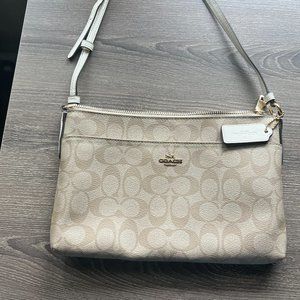 COACH NEW WORN ONCE CROSSBODY